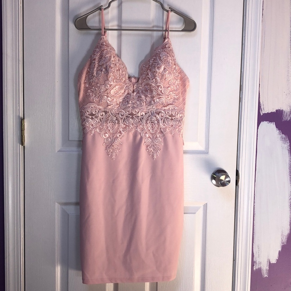 FASHION NOVA DRESS